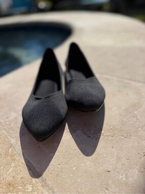 MIA Black Knit Pointed-Toe Slip-On Flats